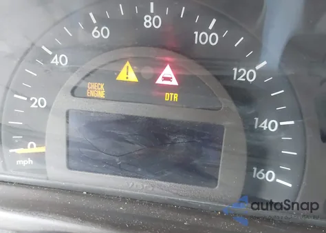 2002 Mercedes-Benz C 320 z USA, uszkodzony, nr VIN WDBRF64J72E009116